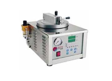 Poly-Plus Pressure Curing Machine for Dental Polymerisation
